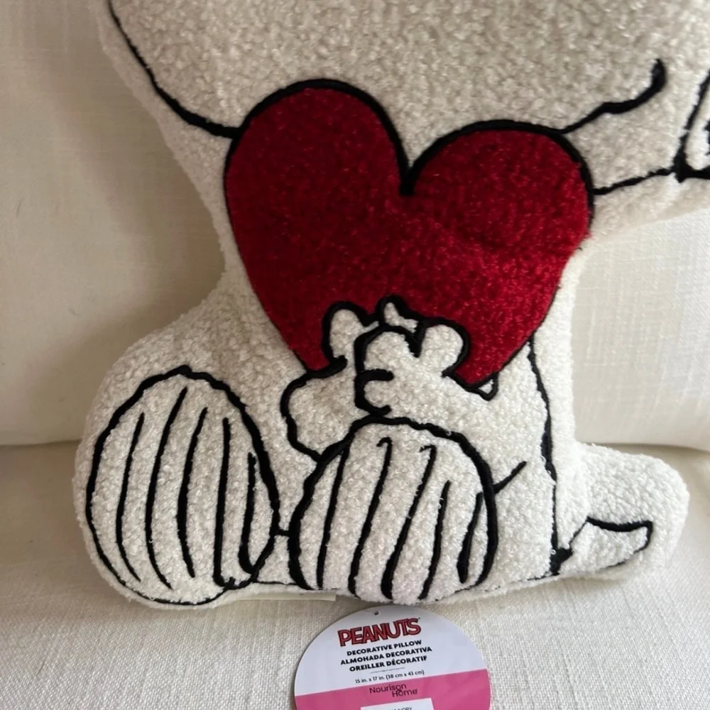 Peanuts Snoopy Throw Pillow by Berkshire Valentine’s Day Heart NWT - Picture 4 of 4